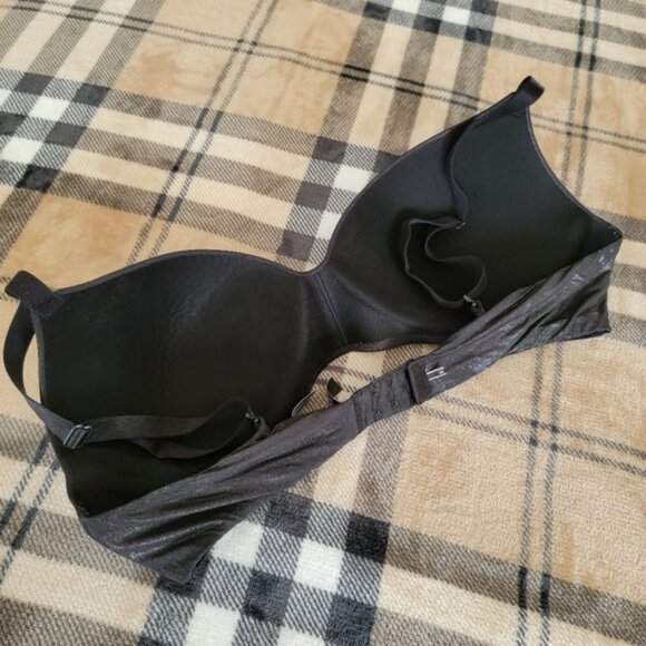 Victoria Secret Bra - Picture 3 of 4